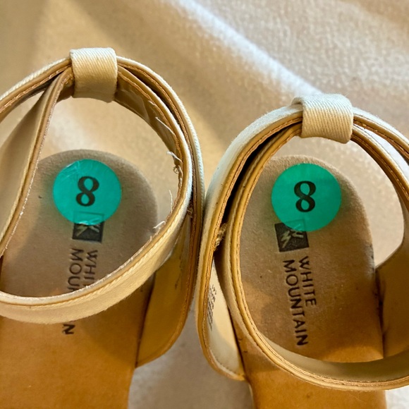 White Mountain “Banjo” 8M Cream Natural Espadrille Wedge Sandals w/Ankle Strap - Picture 7 of 9